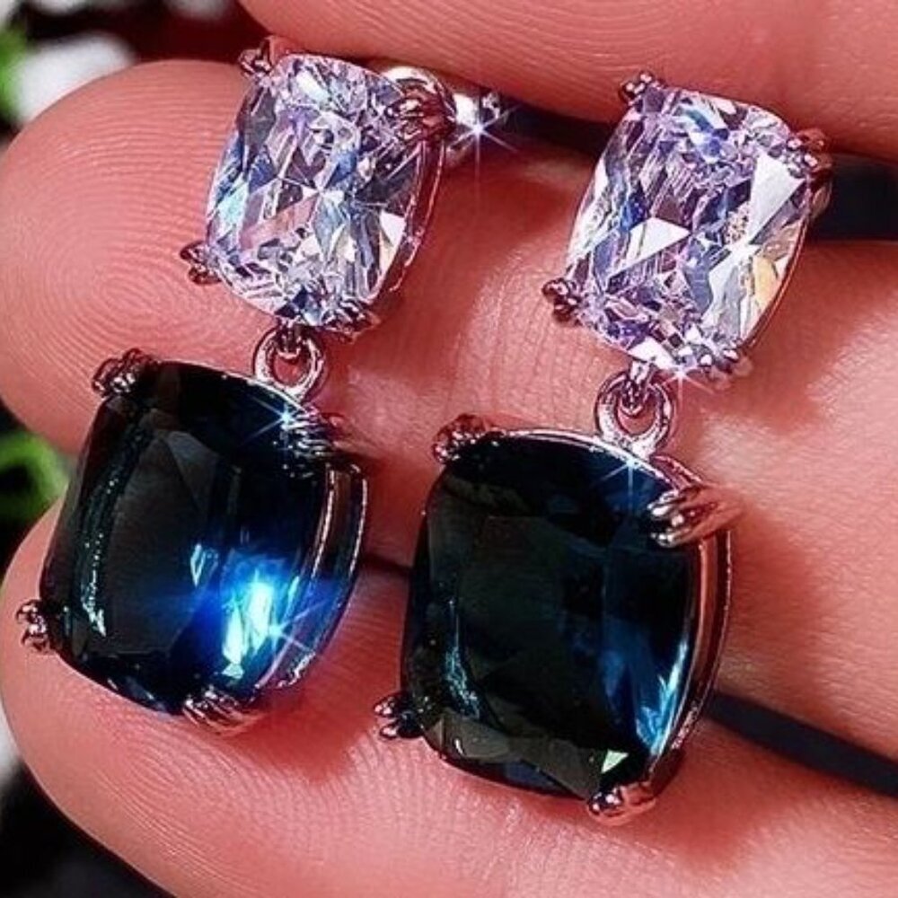 Peacock Blue Crystal Zircon Square Earrings – Glam Geometric Elegance - Picture 4 of 8